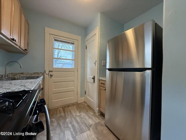 Building Photo - 1234 W Woodlawn Ave