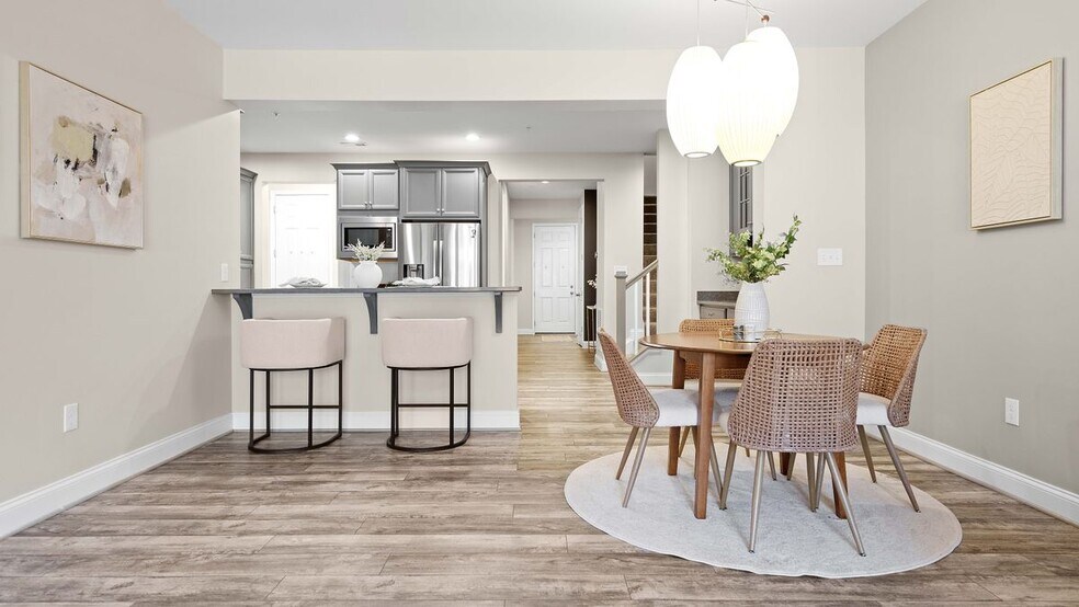 Building Photo - 441 Roebling Ct