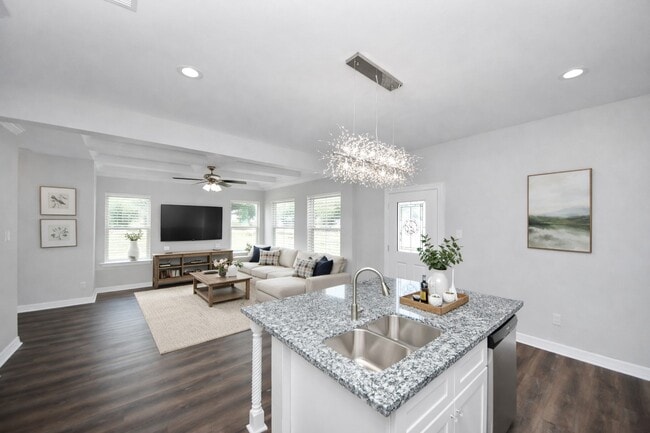 Building Photo - 414 N 4th St