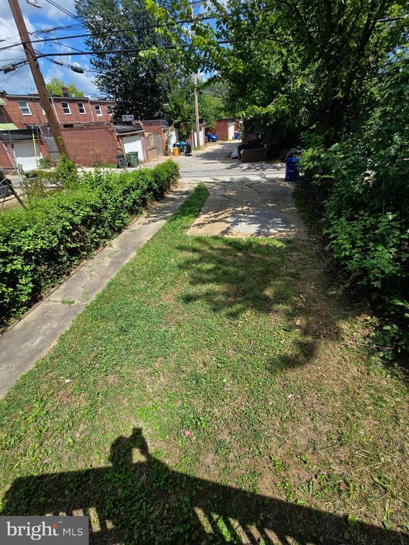 Building Photo - 3516 Erdman Ave