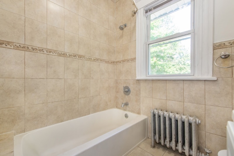 Building Photo - 233 Glenwood Ave