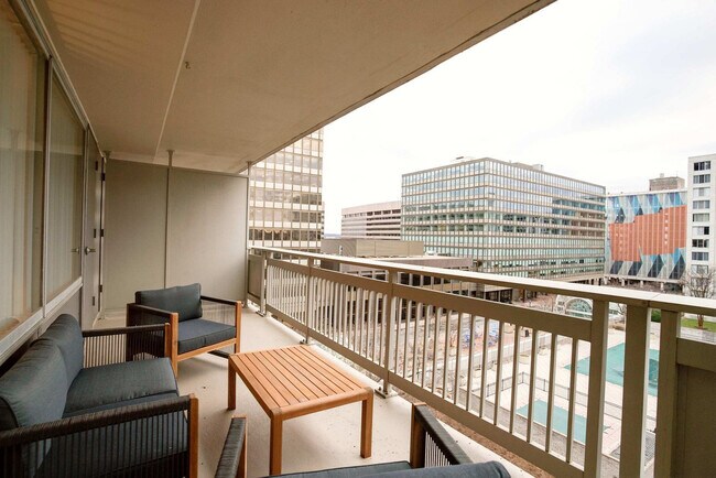 Building Photo - 2111 Richmond Hwy