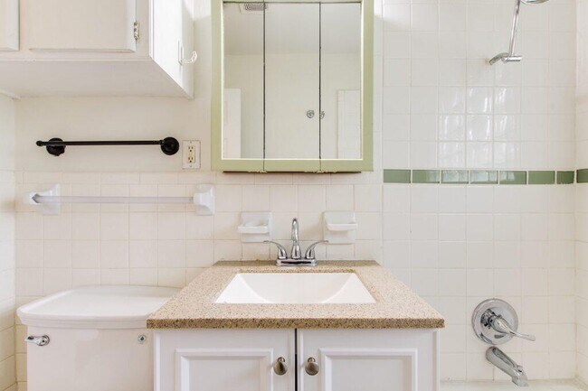 Building Photo - 2929 N Utah Ave