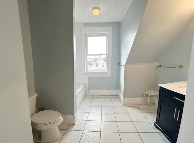 Building Photo - 80 Linden St