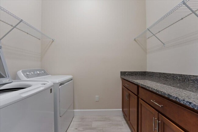 Building Photo - 16110 Whippoorwill Cir