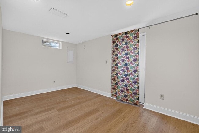 Building Photo - 10522 Lime Tree Way