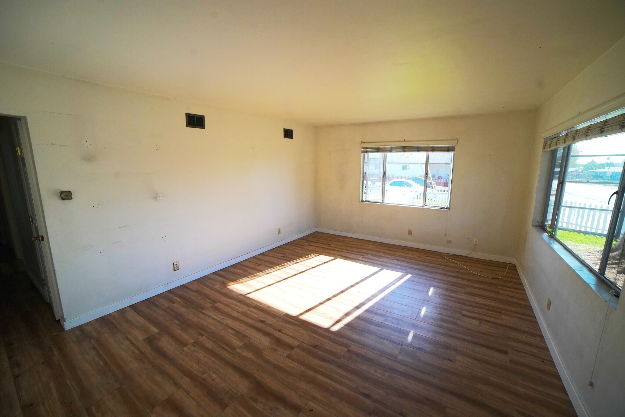 Building Photo - 1160 Chestnut St