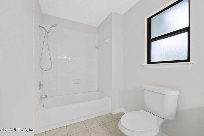 Building Photo - 8426 Santana Ct