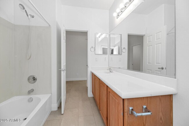 Building Photo - 39148 N Acadia Way