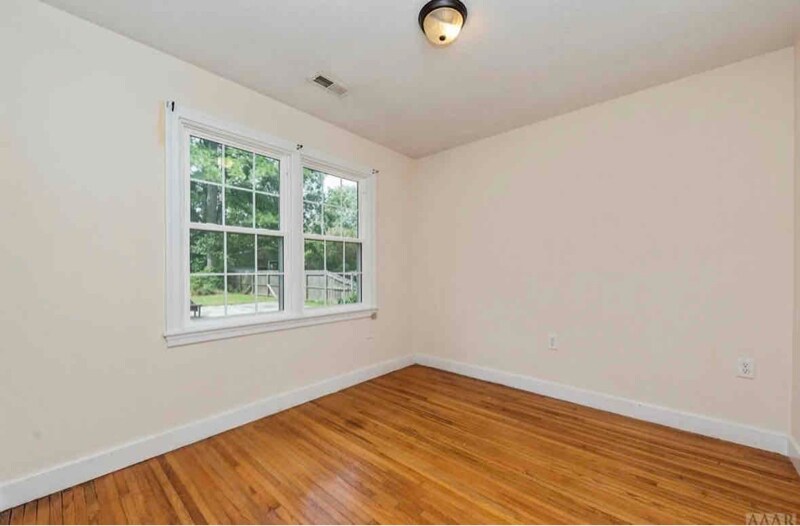 Building Photo - 1105 E Williams Cir