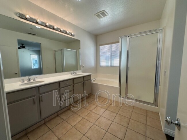 Building Photo - 4485 Spring Knolls Ct
