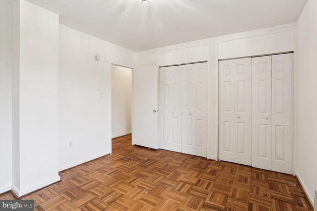 Building Photo - 4000 Tunlaw Rd NW