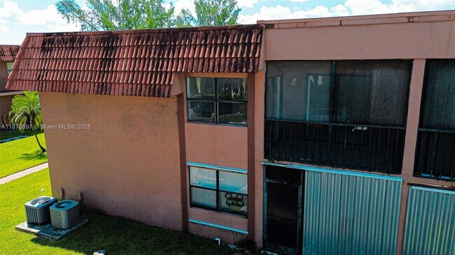 Building Photo - 6485 W 27th Ave