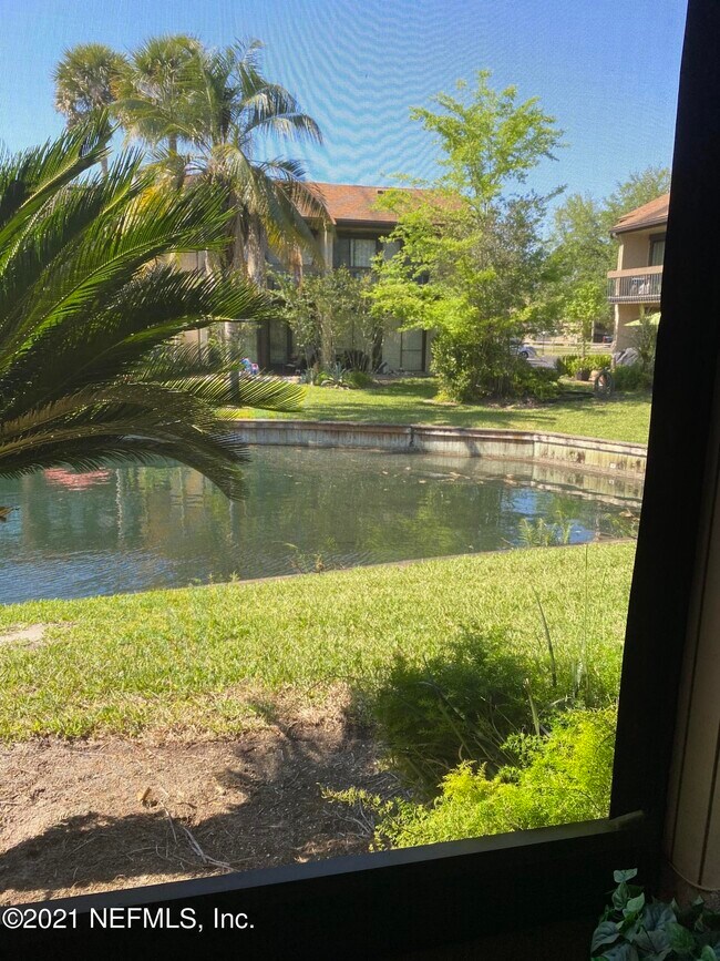 Building Photo - 7760 Las Palmas Way