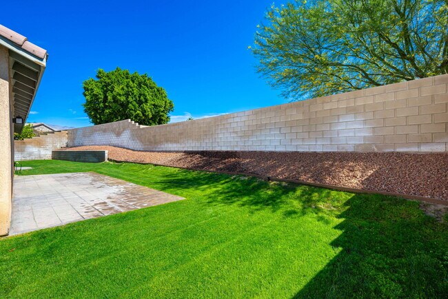 Building Photo - 41250 Doak St