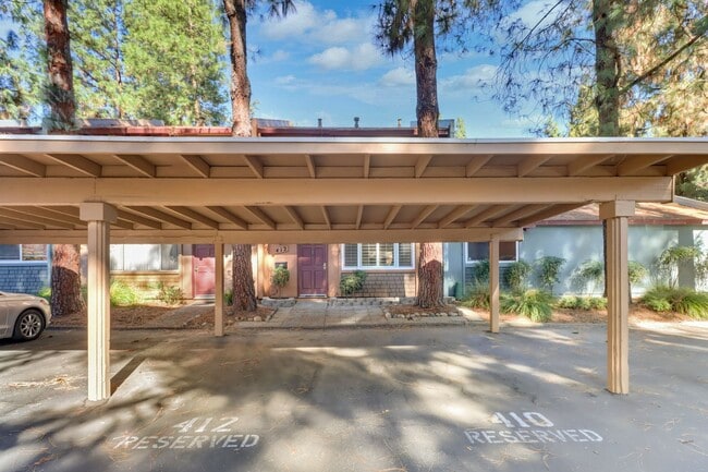 Building Photo - North Davis Condo-Available