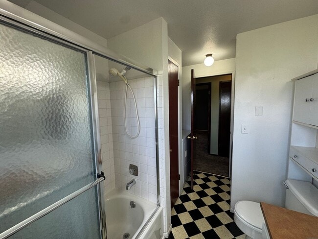 Building Photo - Delightful 4 Bed, 2 Bath Home in Spokane V...