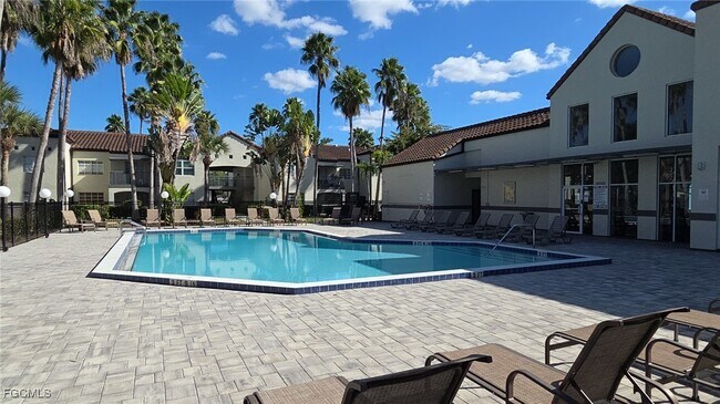 Building Photo - 3419 Winkler Ave