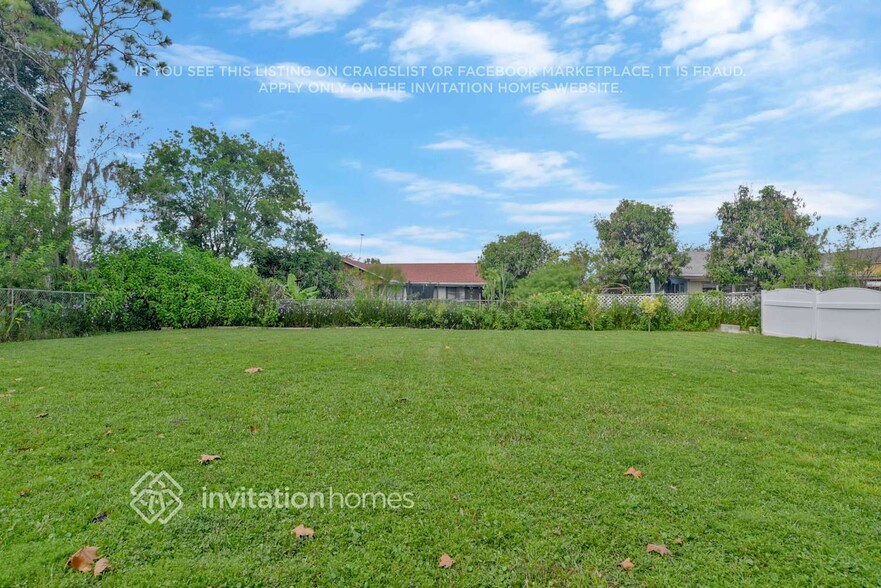 Building Photo - 906 Salerno Ct