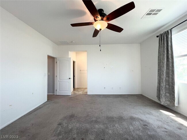 Building Photo - 930 Safe Sapphire Way