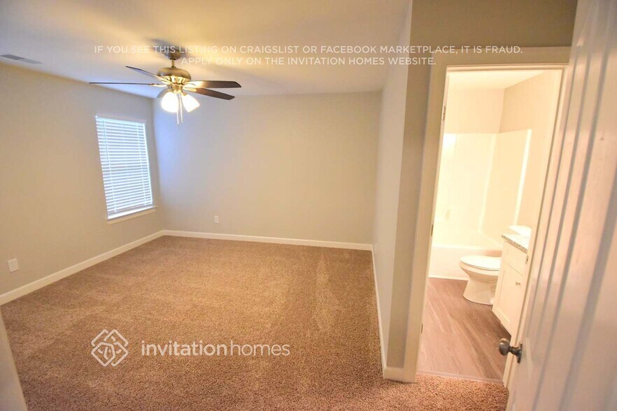 Building Photo - 2824 Island Point Dr NW