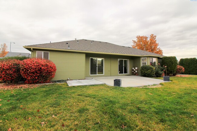 Building Photo - 3 Bed/2 Bath Home in Southeast Kennewick