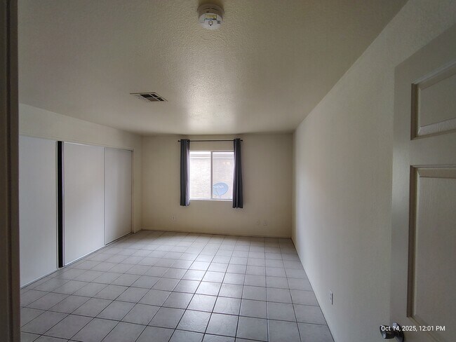 Building Photo - 6552 Wilma Ave