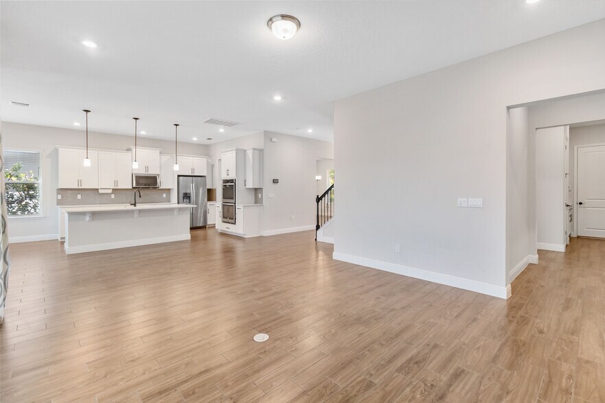 living and kitchen - 16753 Gullfloss Ter