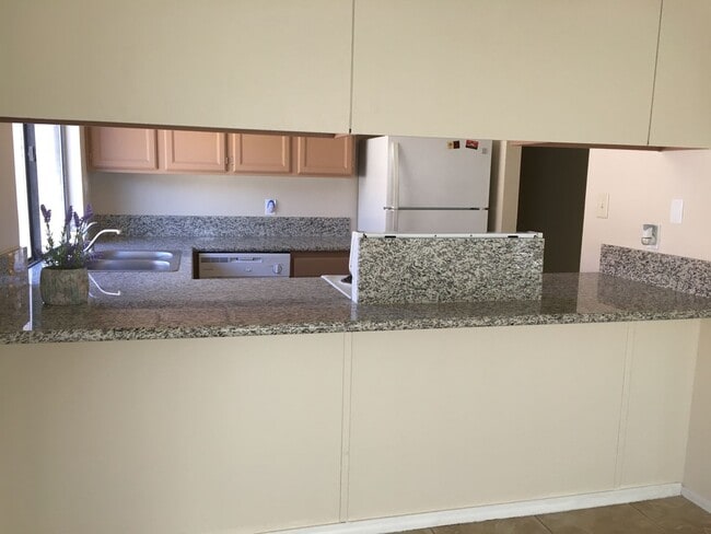 Building Photo - Great Location close to shopping at Durango and Summerlin Parkway