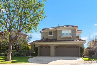 Building Photo - Exclusive Pelican Ridge Home.