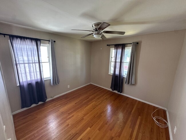Building Photo - Home in North Kentwood Neighborhood of Wes...