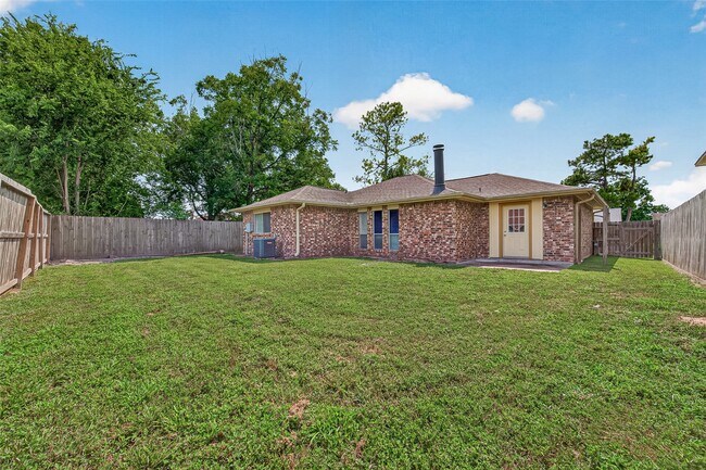 Building Photo - 7407 Cortes Dr