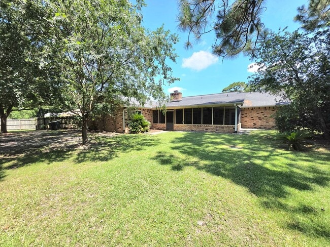 Building Photo - Spacious 3-Bedroom Ranch-Style Home