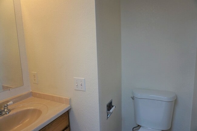Building Photo - End Unit Ground level with large yard