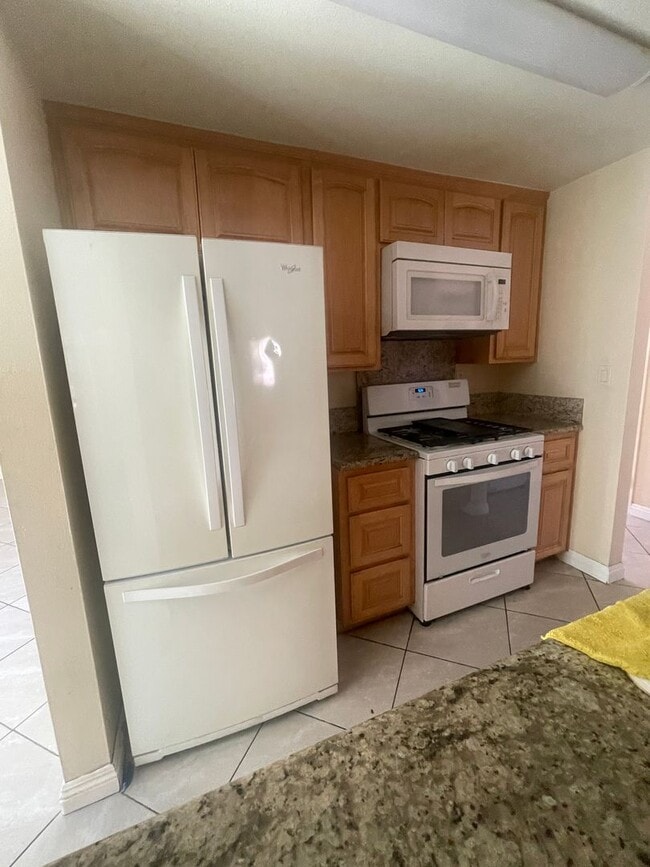 Building Photo - 2 rooms 1 bath house for rent in South San Diego