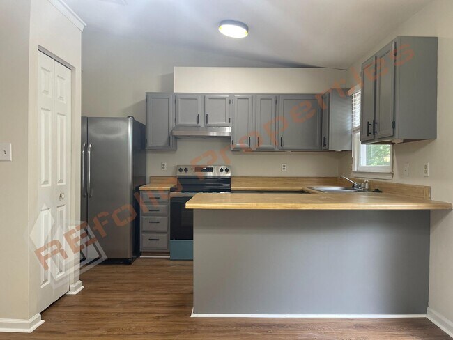 Building Photo - Wonderful Carpet-Free 3-Bedroom, 3-Bath Single-Family Home with Backyard Gazebo in a Quiet Cul-de...