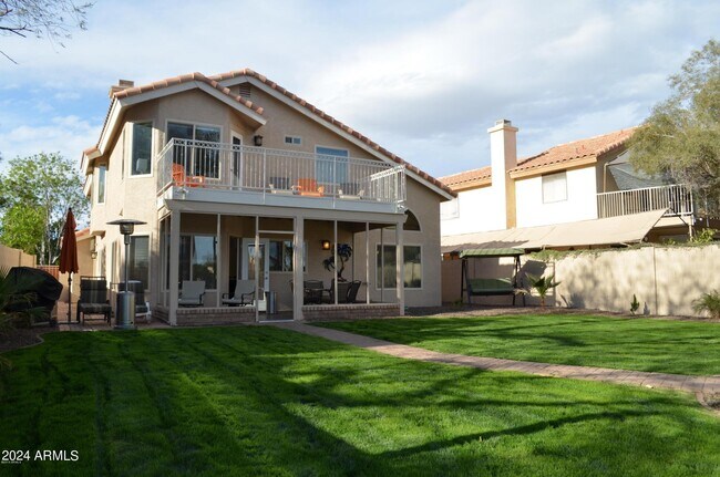 Building Photo - 10945 W Poinsettia Dr