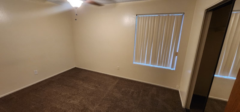 Building Photo - 1041 N Mesa Dr