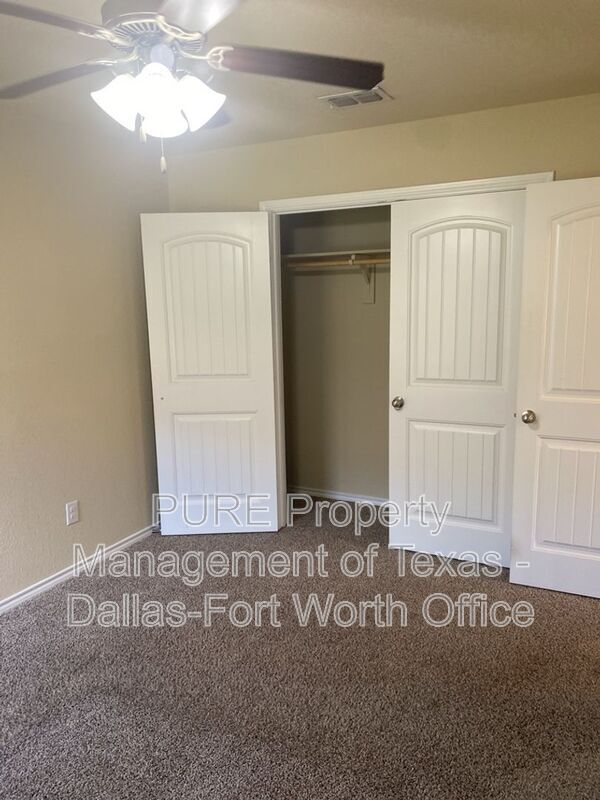 Building Photo - 7320 Mistletoe Trail