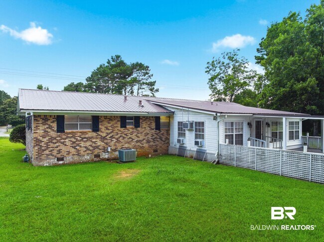Building Photo - 20532 White Hill Rd