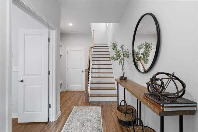 Building Photo - 4391 Gillon Cir SE