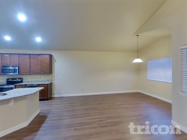 Building Photo - 7847 Dutch Loop