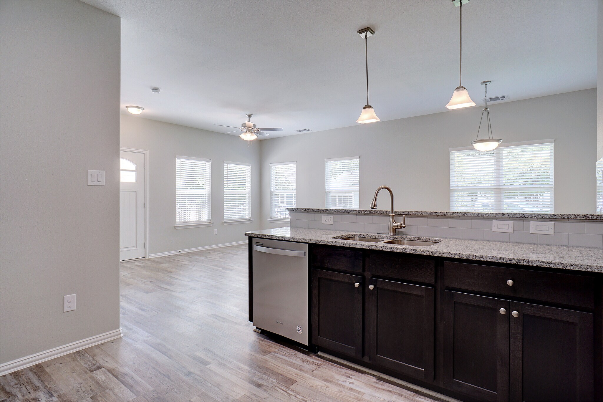 Kitchen - 1921 S Jennings Ave
