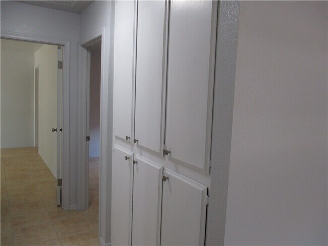 Building Photo - 5112 Amber Sands Dr
