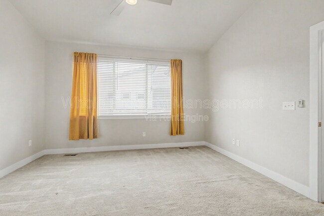 Building Photo - 9985 E 59th Ave
