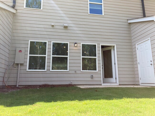 Building Photo - 354 Timberland Ave