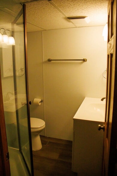 Building Photo - 1932 Carnelian Ln