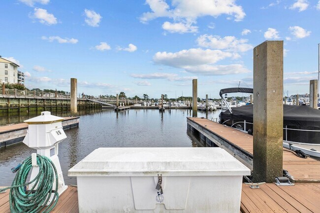 Building Photo - 4440 Nassau Ct
