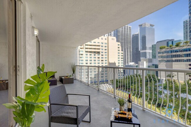 Building Photo - 1200 Brickell Bay Dr
