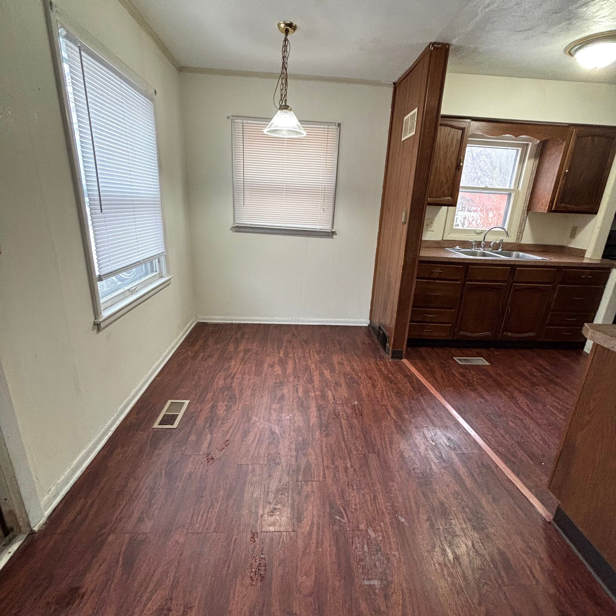 Building Photo - 6321 Cooper Rd